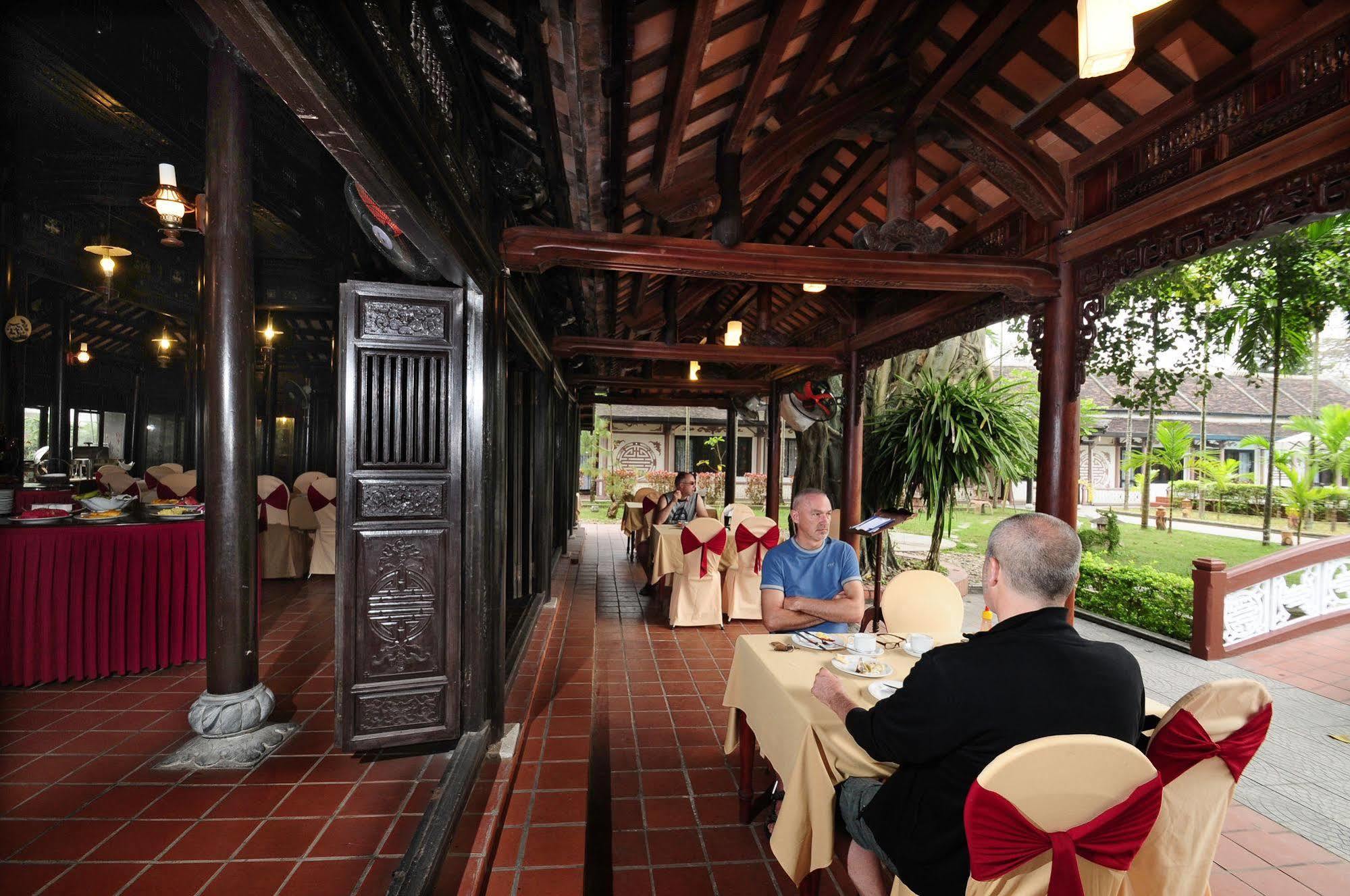 Thanh Noi Hotel Hue Exterior photo