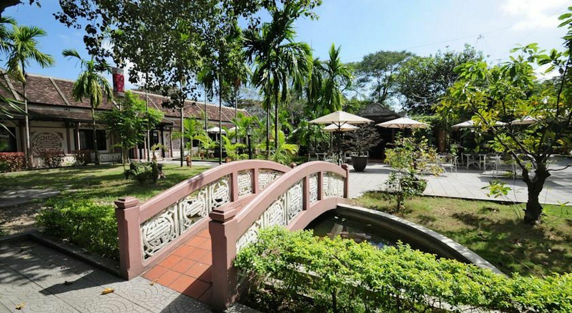 Thanh Noi Hotel Hue Exterior photo