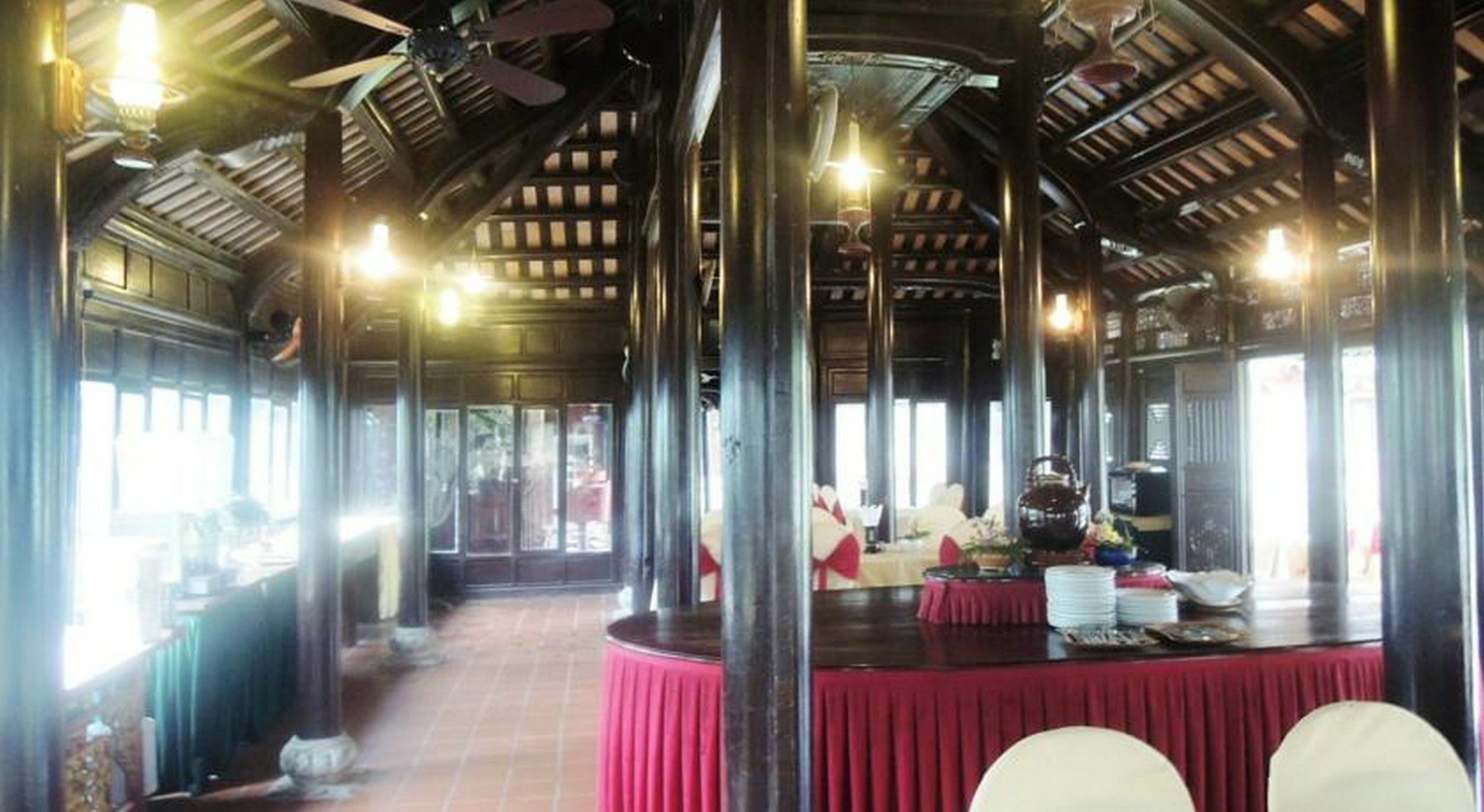 Thanh Noi Hotel Hue Exterior photo